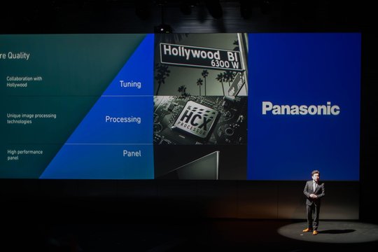 Einzigartige Bildtechnologie für ein visuelles Erlebnis wie in Hollywood – die Hollywood Cinema Experience. HCX-Prozessor für Ultra HD Blu-ray.