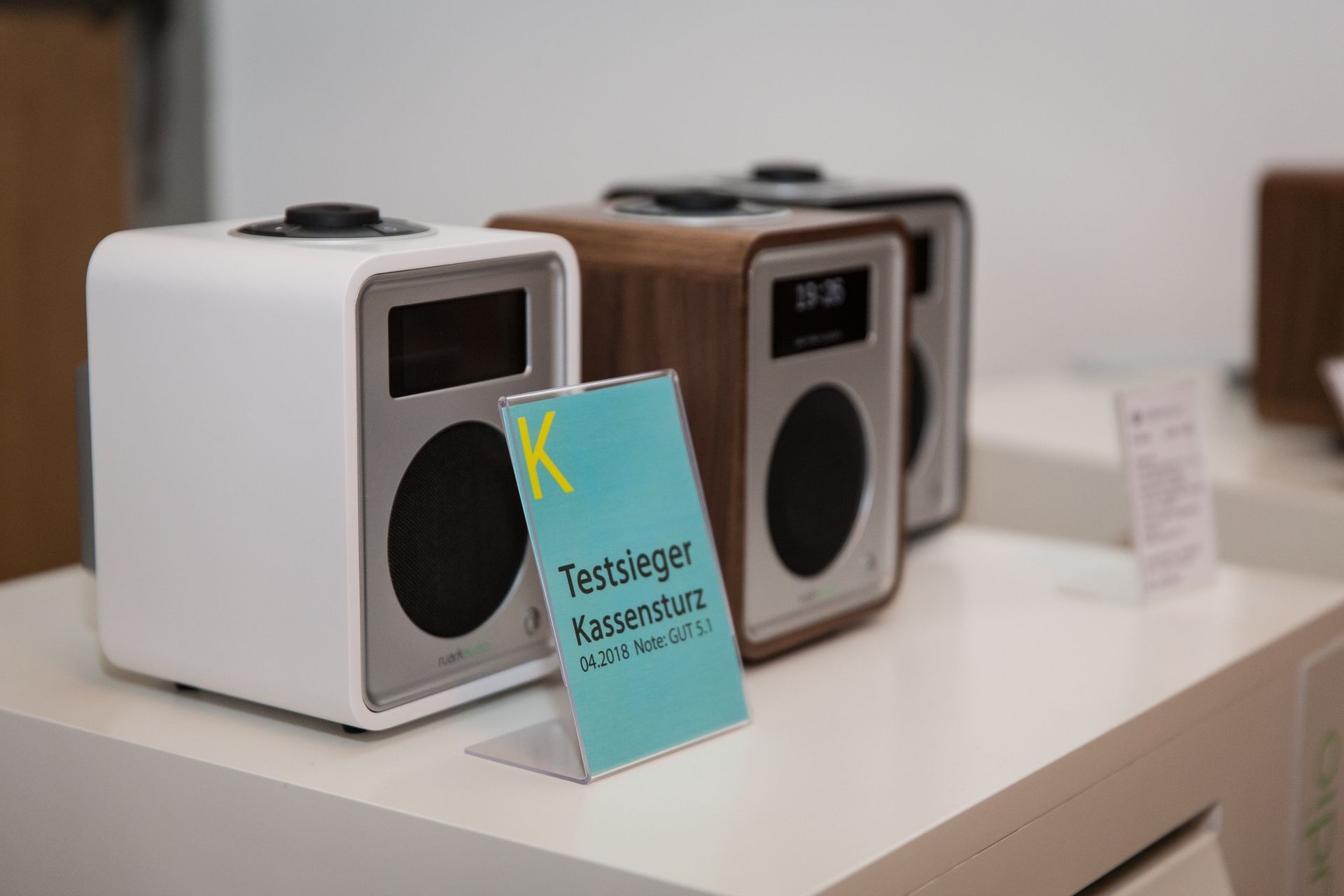 Ruark: BlueTooth und DAB gehören ebenso zum Klangschloss wie High-End-Audio.