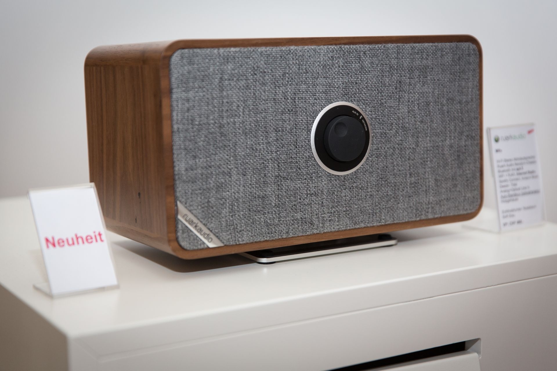 Ruarkaudio: Stylish und ein bisschen Retro in Echtholz.