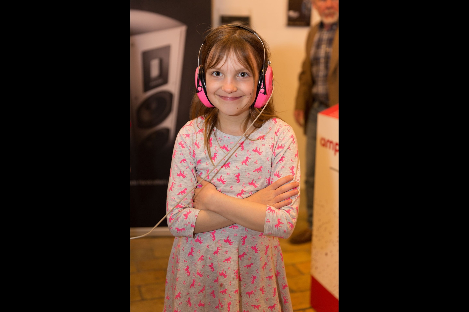 Happy-Headphone-Girl...