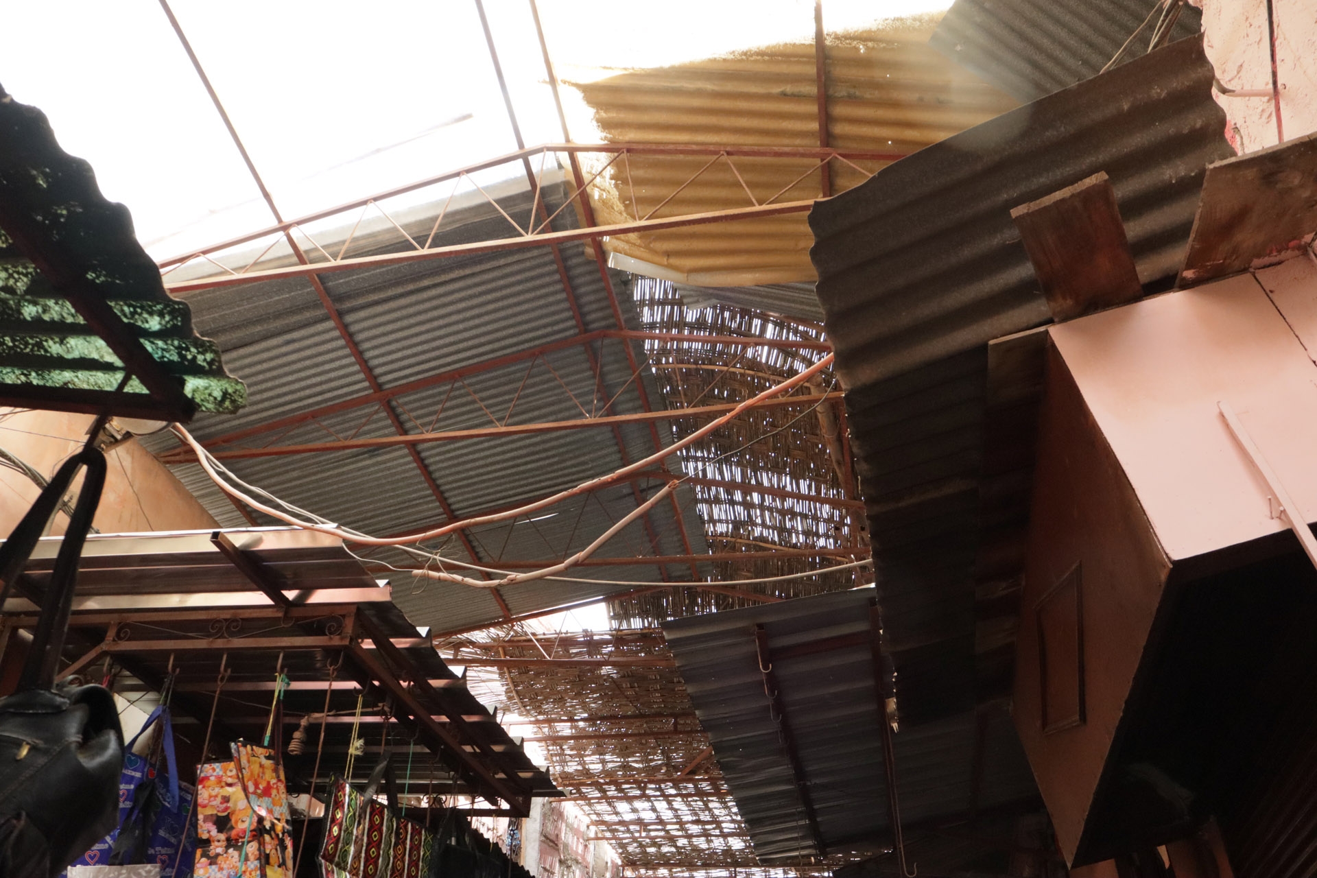 Canon EOS M50, Foto 9, 30 mm, f/9, 1/60 Sek., ISO 2500. Souk-Impressionen.