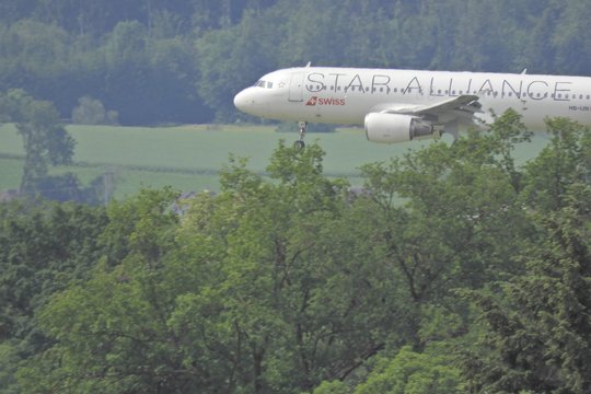 Nikon B700, Aufnahme mit optischem Zoom am Tele-Anschlag, Brennweite 1440 mm.