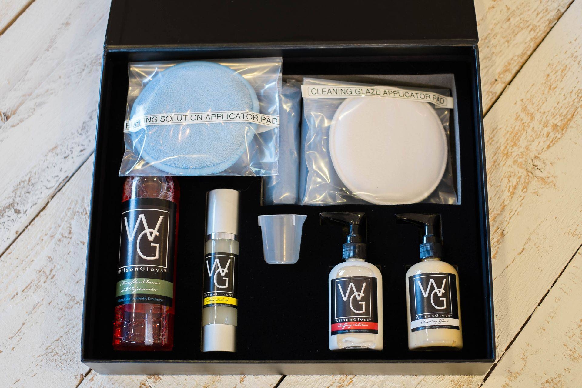 Und wenn der Glanz einmal etwas nachlässt, gibt's den speziellen Politur-Kit.