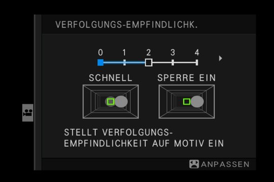 Videomenü 3, Untermenü Verfolgungsempfindlichkeit: Wie lange soll die Kamera abwarten, bis der Fokus neu ermittelt wird?