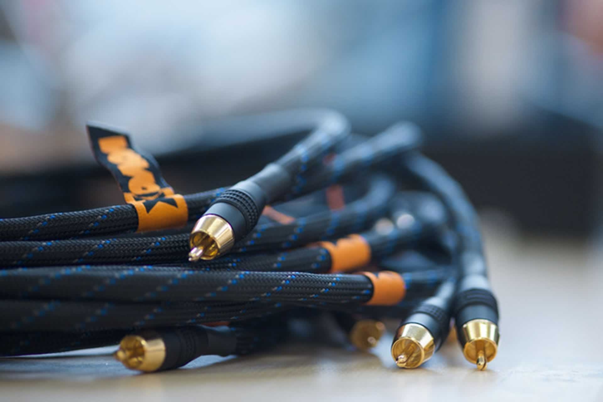 Vovox aus dem luzernischen Kriens hat sich sowohl im professionellen als auch im HiFi-Bereich mit einem umfangreichen Kabelsortiment international einen hervorragenden Namen gemacht.
