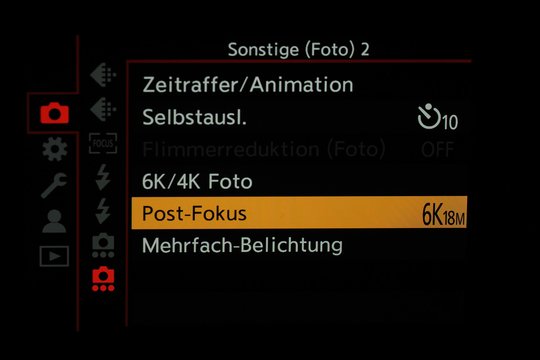 Einstellungen für Zeitraffer, 6K/4K-Foto und Post-Fokus.