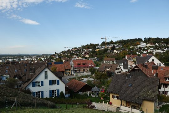 Obj. S 24-105, Brennweite 24 mm, P, f/6.3, 1/250 sec., ISO 100, WB Wolken, Bildstil «Landschaft».