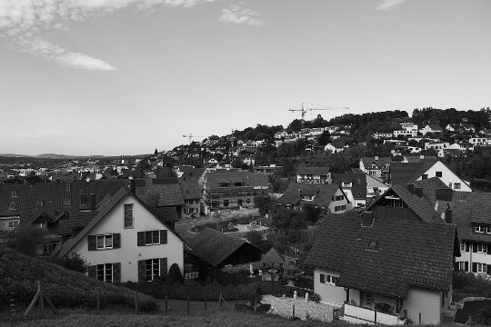 Obj. S 24-105, Brennweite 24 mm, P, f/6.3, 1/250 sec., ISO 100, WB Wolken, Bildstil «L. Monochrom D».