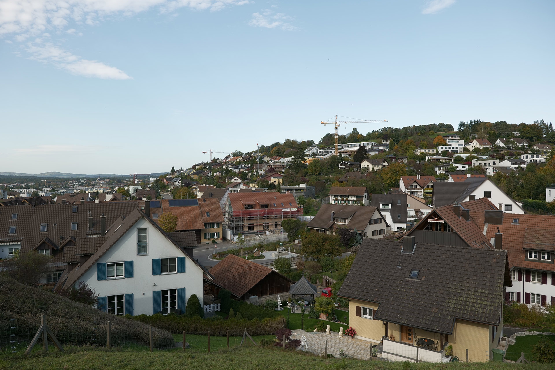 Obj. S 24-105, Brennweite 24 mm, P, f/6.3, 1/250 sec., ISO 100, WB Wolken, Bildstil «Wie 709».
