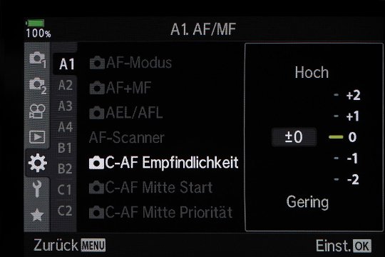 Autofokus-Menü A1: Detaileinstellung der Empfindlichkeit des kontinuierlichen AF.