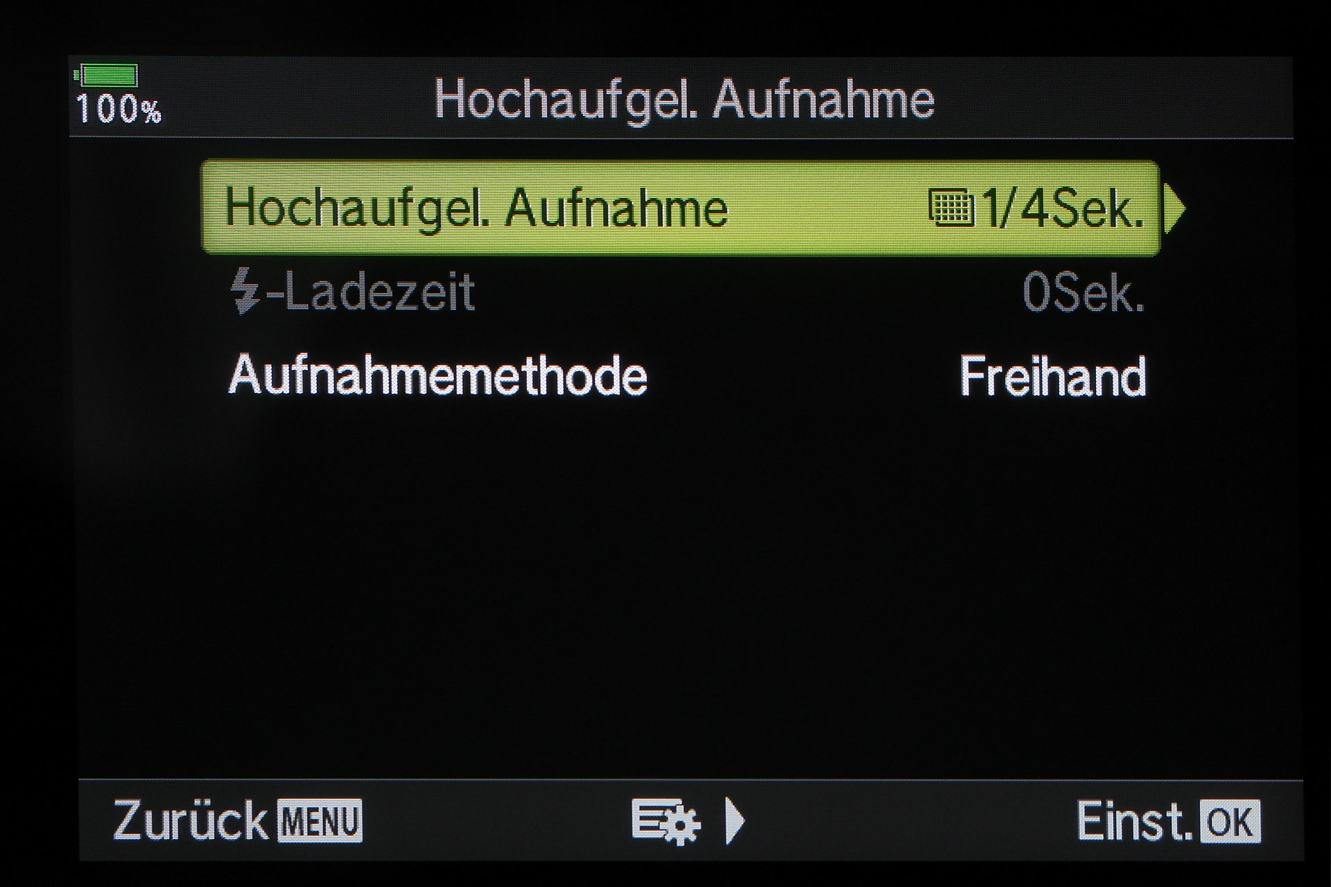 Menü hochaufgelöste Aufnahme: Auswahl zwischen Stativ- oder Freihand-Aufnahme.