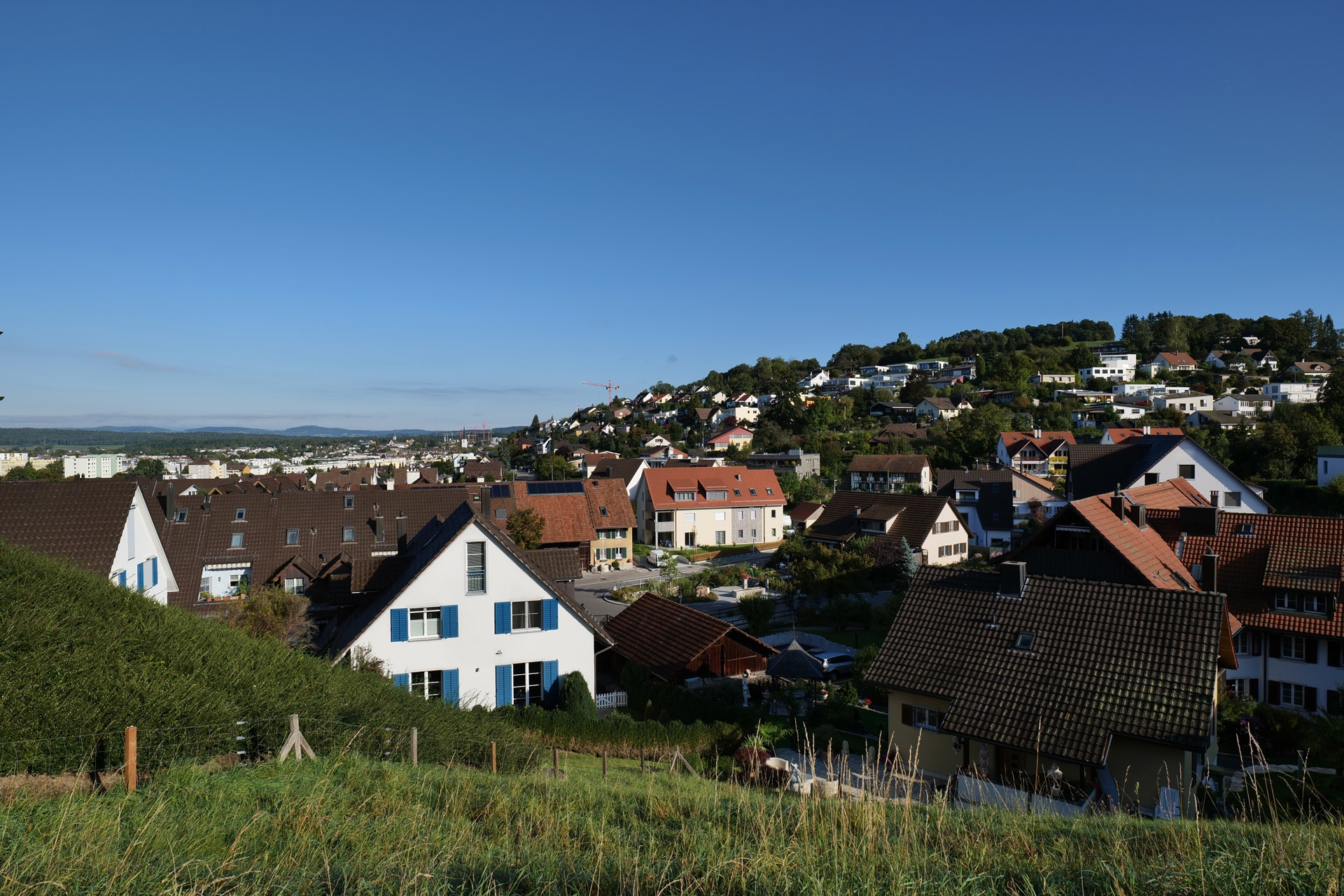 Bw 20 mm, A, f/8.0, 1/320 sec., ISO 100, WB Tageslicht, Bildstil Landschaft.