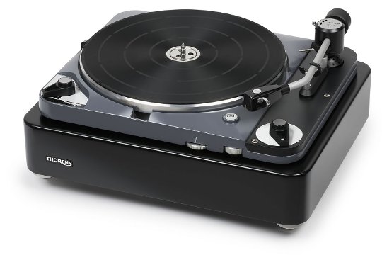 Mit dem TD 124 DD belebt Thorens eines seiner legendärsten Modelle neu.