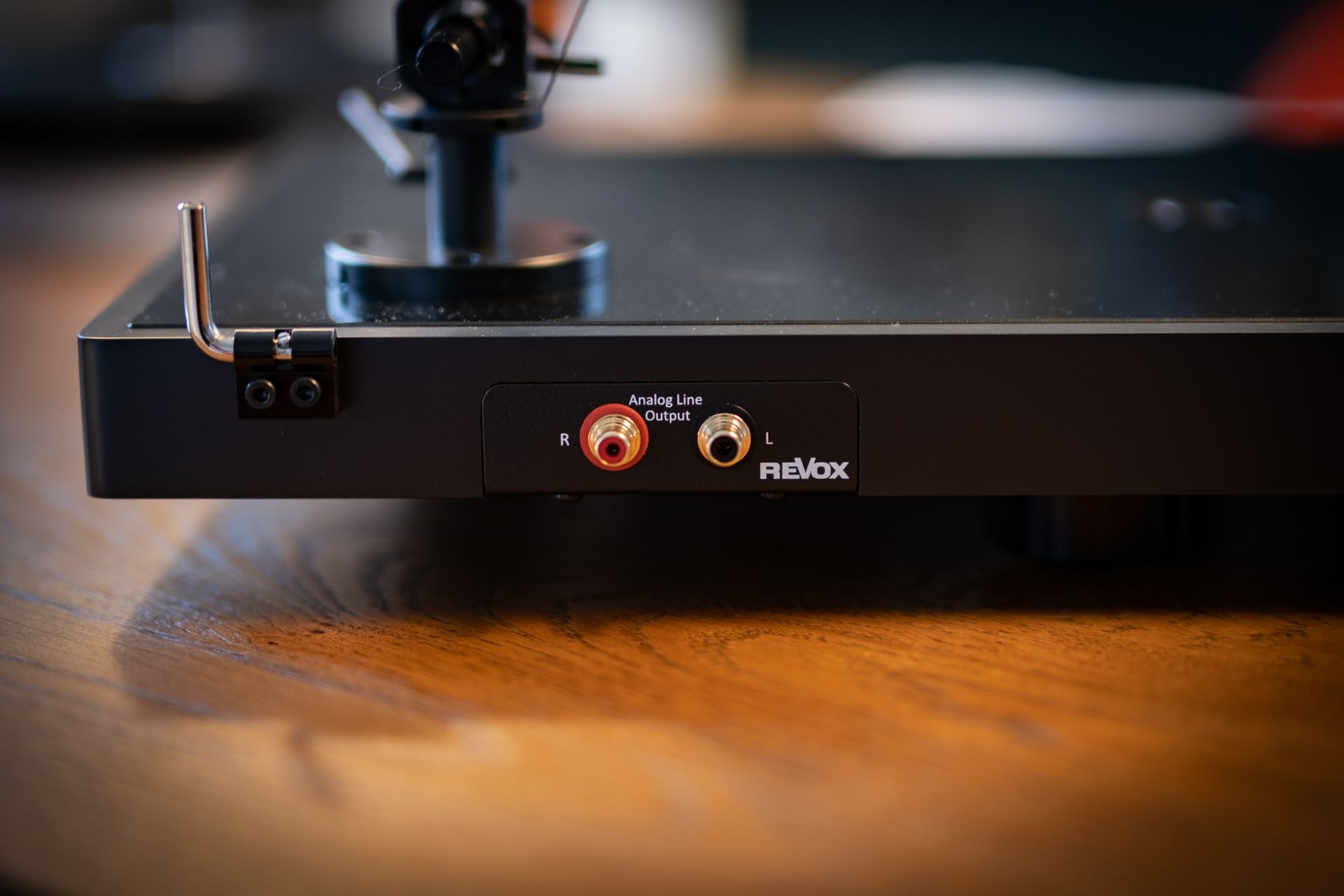 Test des Revox Studiomaster T700 Turntable - Neuer Revox-Plattenspieler