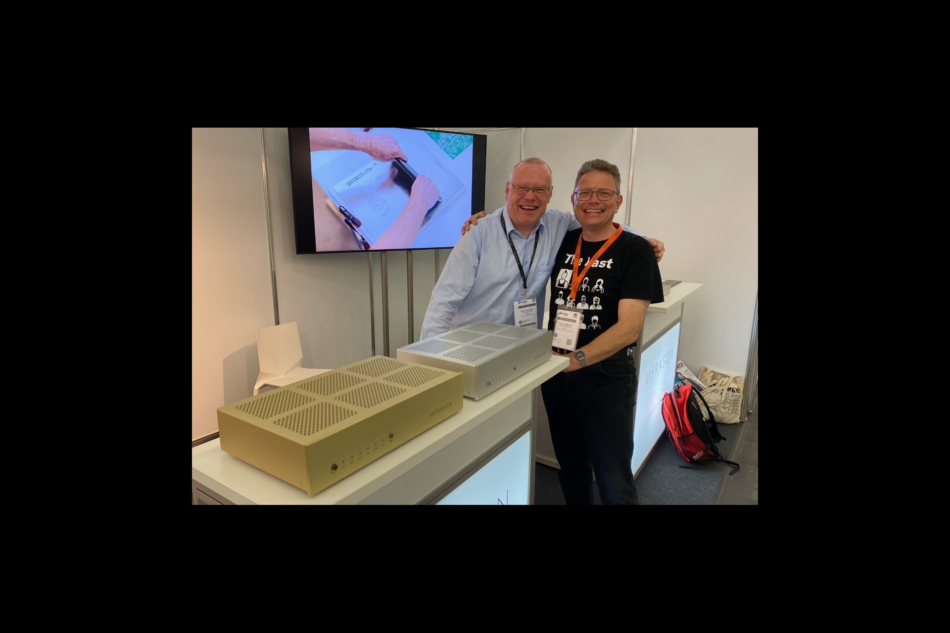 Swiss Power - Daniel Frauchiger mit seinem Erfolgs-DAC Merason 1 und André Aebischer vom Soundrevolution Vertrieb