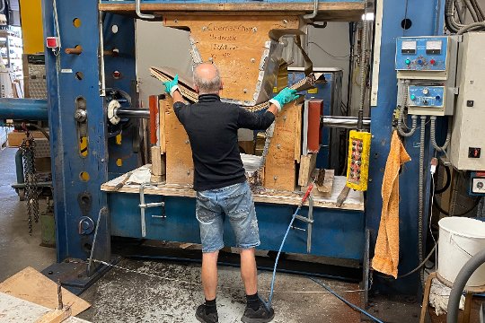 Mensch und Maschine teilen sich diesen anspruchsvollen Prozess!