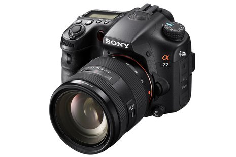 Die Sony Alpha SLT-A77V ist das semiprofessionelle Hochleistungsmodell. Die Kamera besitzt einen feststehenden teiltransparenten Spiegel anstelle des rückschwingenden Spiegels. Dies ermöglicht einerseits einen schnellen Phasen-AF im Live-View- und Videobetrieb und andererseits schnellste Serienbilder mit bis 12 Fotos pro Sekunde, was Actionfotos erleichtert, aber auch Multishot-Aufnahmen aus der Hand ermöglicht (z.B. HDR-Fotos, Rauscheliminierung durch Überlagerung mehrerer Aufnahmen zu einem Foto).