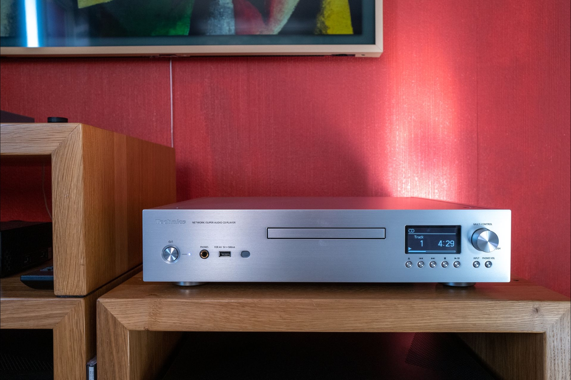 Meine Generation kann sich an einem «echten» Audioplayer mit CD-Schublade einfach nicht satt sehen. Der SL-G700M2 strahlt diese eigentümliche Komplettheit aus.