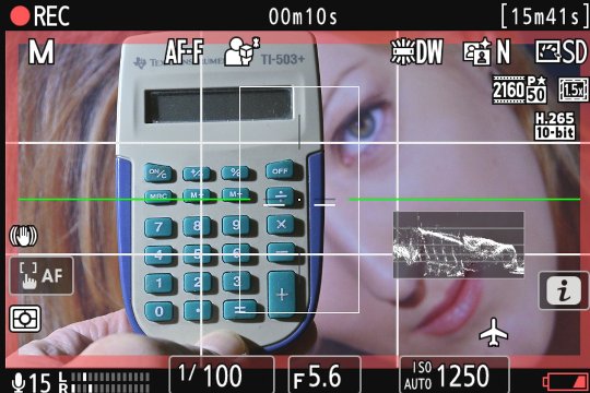 Nikon Z50II Modus Produktprüfung: Der Artikel wurde ins weisse AF-Feld gehalten.