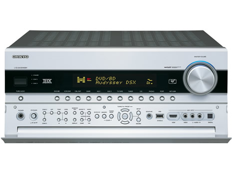 Gleich drei neue 9.2-Kanal-Netzwerk-AV-Receiver mit THX Ultra 2 Plus fanden sich bei Onkyo. Neben dem leistungsstarken TX-NR5007 hat der TX-NR3007 bei etwas kleinerer Ausgangsleistung für circa 2800 Franken nahezu identische Features wie DLNA 1.5, Netzwerkfähigkeiten für Streaming Audio und Internet-Radio, Ipod-Docking, sechs HDMI-Eingänge, ISF Videokalibrierung und sechs Burr-Brown 192kHz/32-Bit-D/A-Wandler für perfekten Ton. Alle HD-Audio-Formate werden wiedergeben. Besonders audiophile Nutzer mit SACD-Sammlung dürfen sich über die DSD-Direct-Fähigkeit des A/V-Receivers freuen - ein Merkmal, das bei Heimkinosystemen nur selten anzutreffen ist.