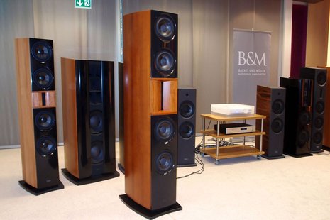 Die High End Swiss zeigte, dass die Bandbreite bei High End Audio Komponenten immer grösser wird. Neben gewaltigen Lautsprechern wie hier von Backs&Müller...