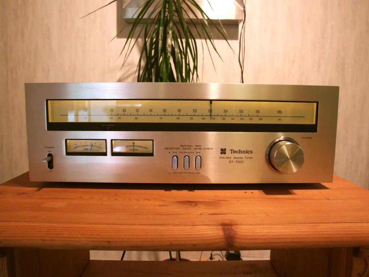 Technics Tuner ST-7300