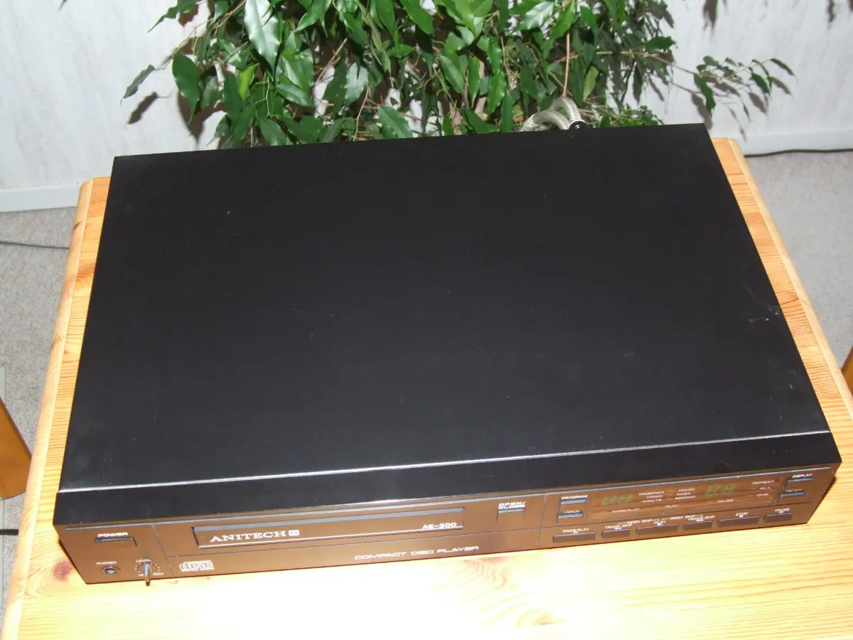 CD Player Anitech AE-300 vintage