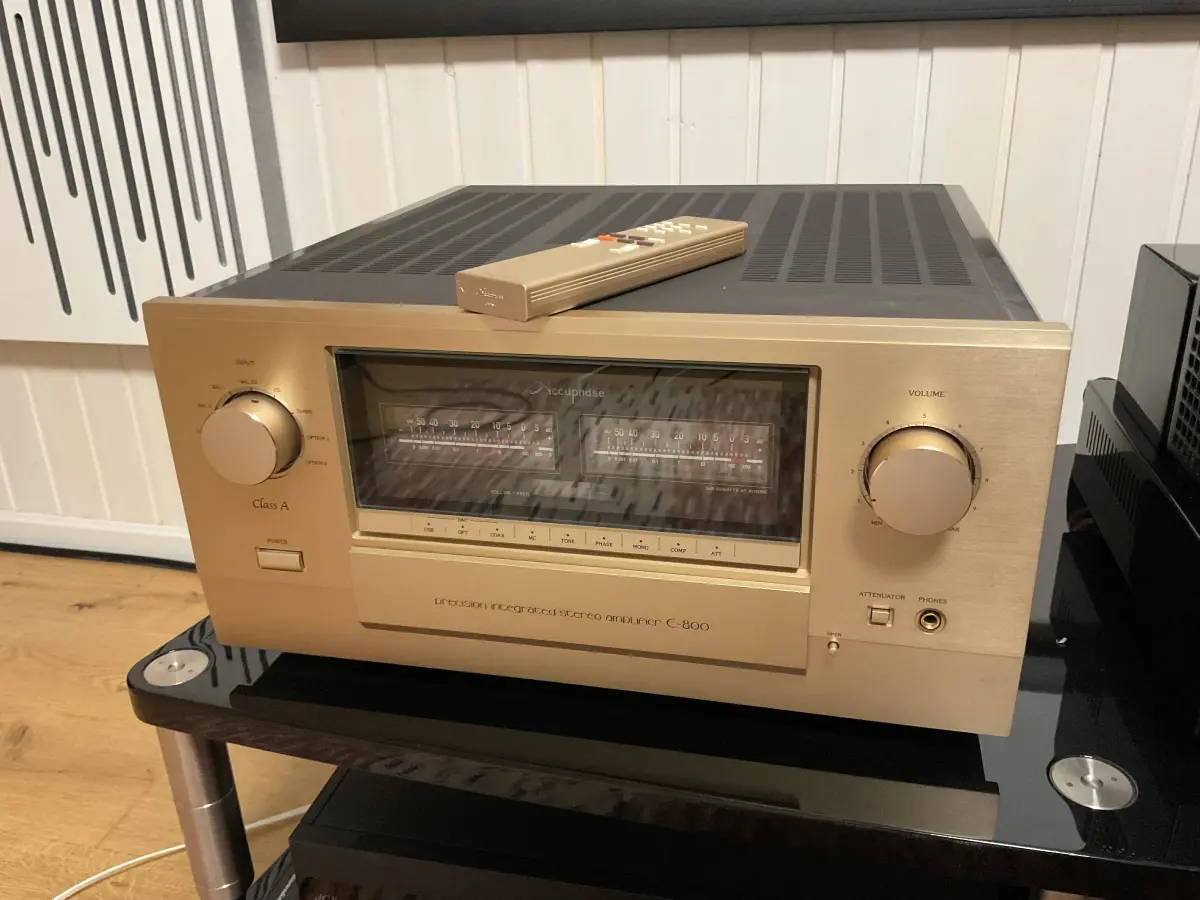 Accuphase E-800 Vollverst&auml;rker