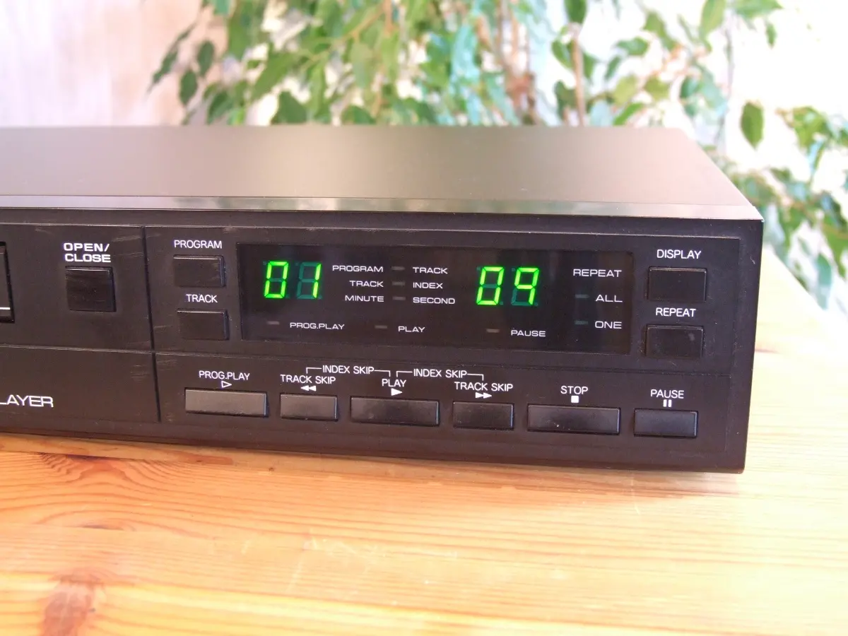 CD Player Anitech AE-300 vintage