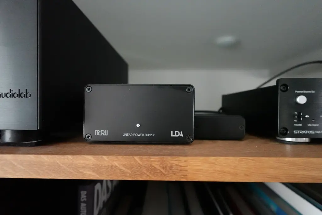 ADL Stratos mit separatem Netzteil