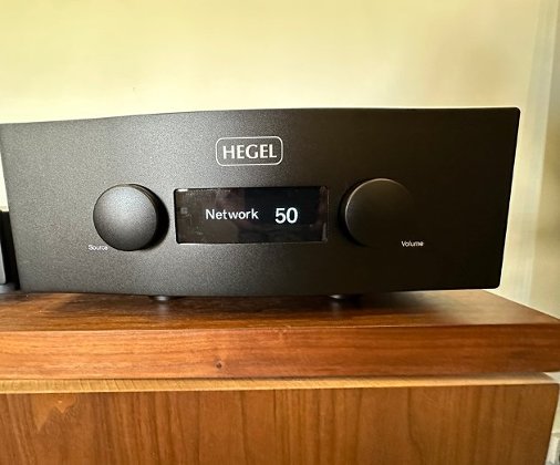 Hegel H600