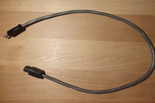 Belden Netzkabel, CH-Stecker, 1 m (guter Zustand)