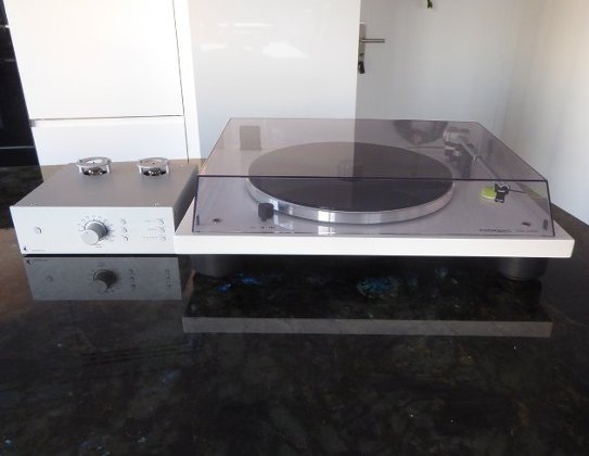Thorens 206 inkl. Pro-Ject Tube Box DS2, sehr günstig!