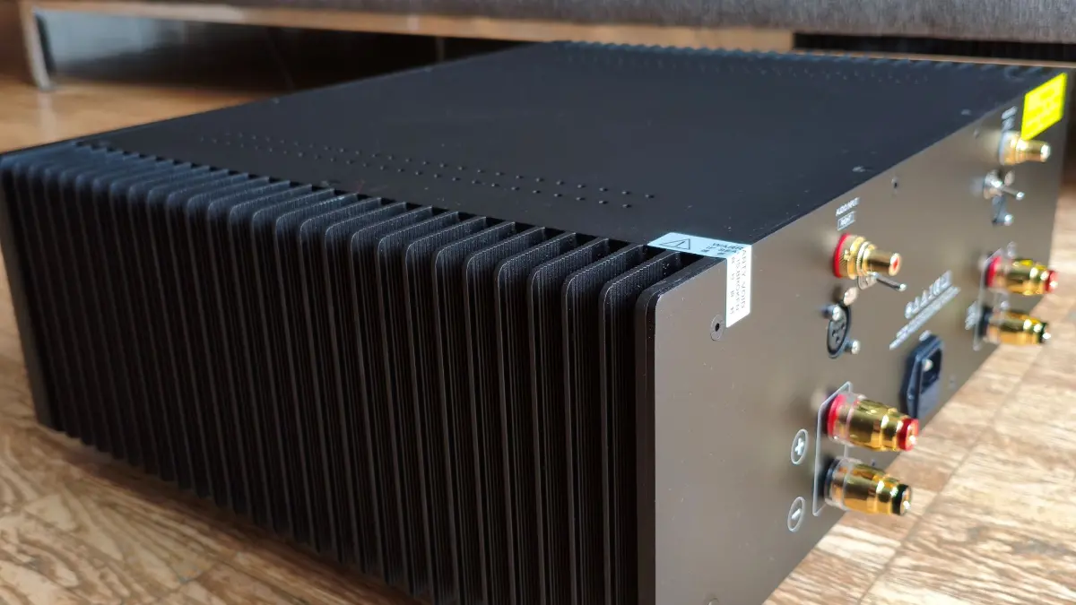 Transaudio FM801 250W Endstufe