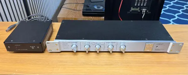 Threshold FET nine
