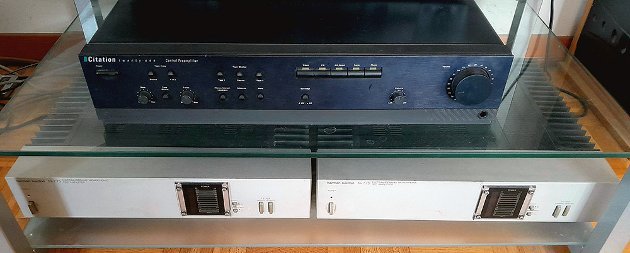 High-End Lautsprecher Infinity & Harmen Kardon Verstärker