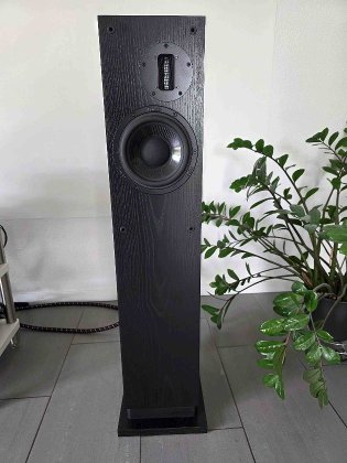 ProAc Response D30R