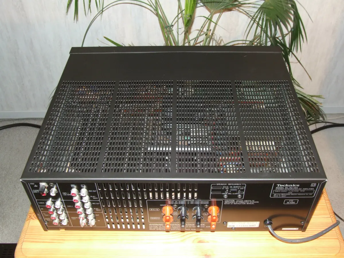 Technics Stereo Integrated Amplifier SU-V6X