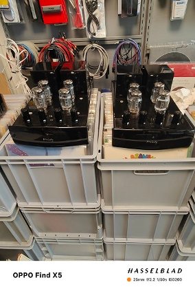 Melody R&ouml;hren monos