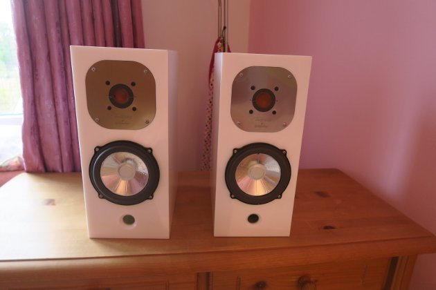 2 Lautsprecher von Intonation Modell Terzian
