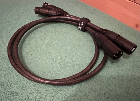 T & A Quad XLR (2 x 70 cm)