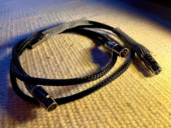 Ansuz A2 XLR und AS Lautsprecherkabel