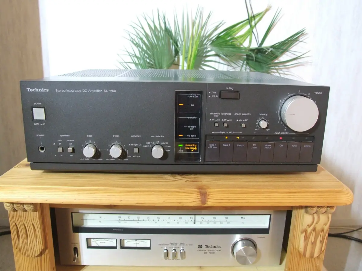 Technics Stereo Integrated Amplifier SU-V6X