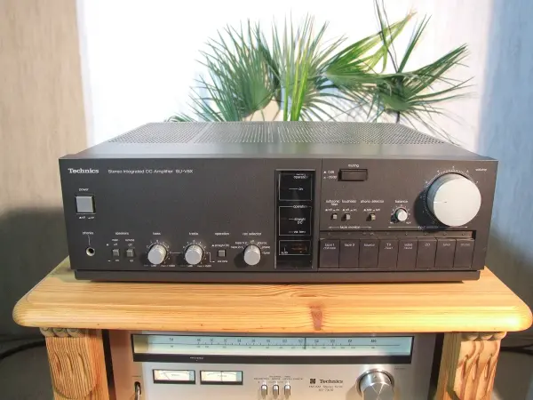 Technics Stereo Integrated Amplifier SU-V6X