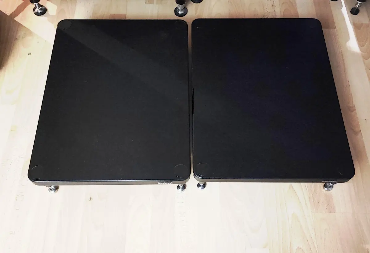 2x Solidsteel S3-A Power Amp Stand