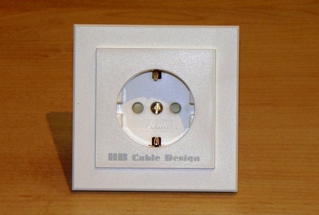 HB Cable Design Au-Steckdose
