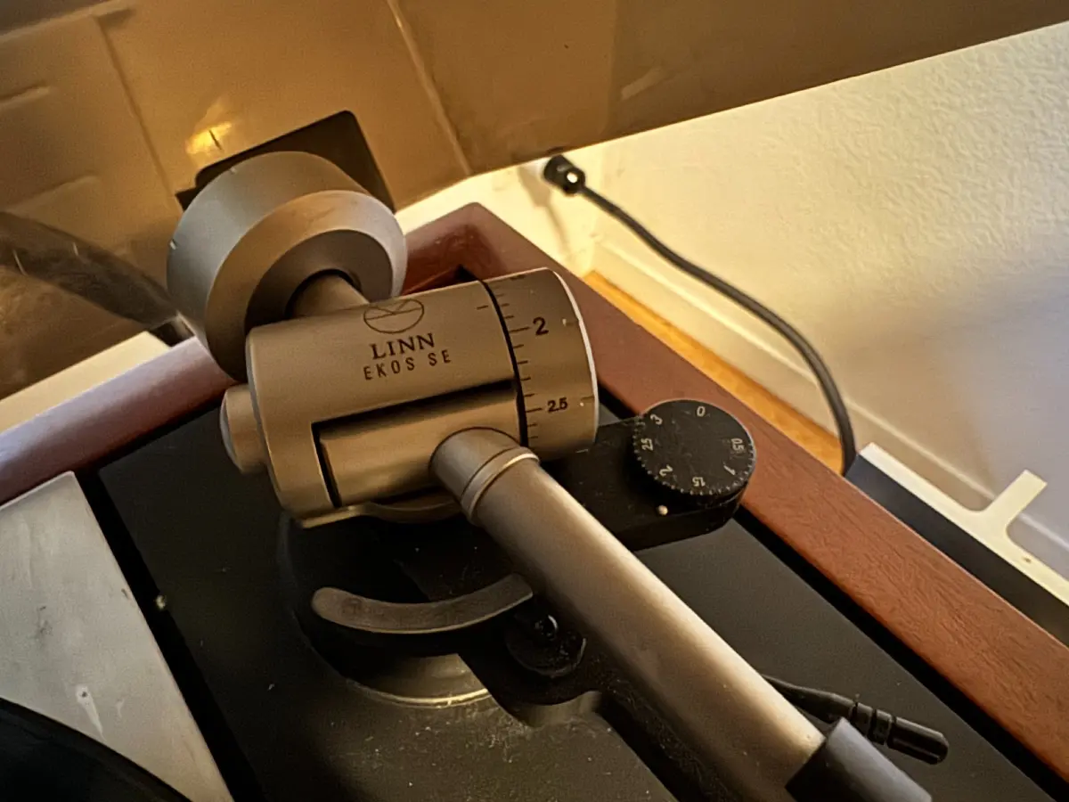 Linn LP12 with Ekos, Keel, Lingo3, Linto, ...