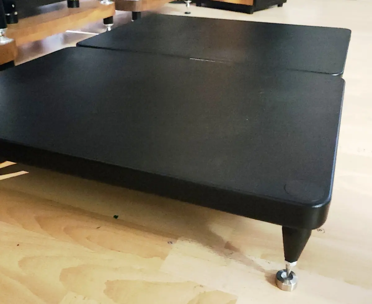 2x Solidsteel S3-A Power Amp Stand