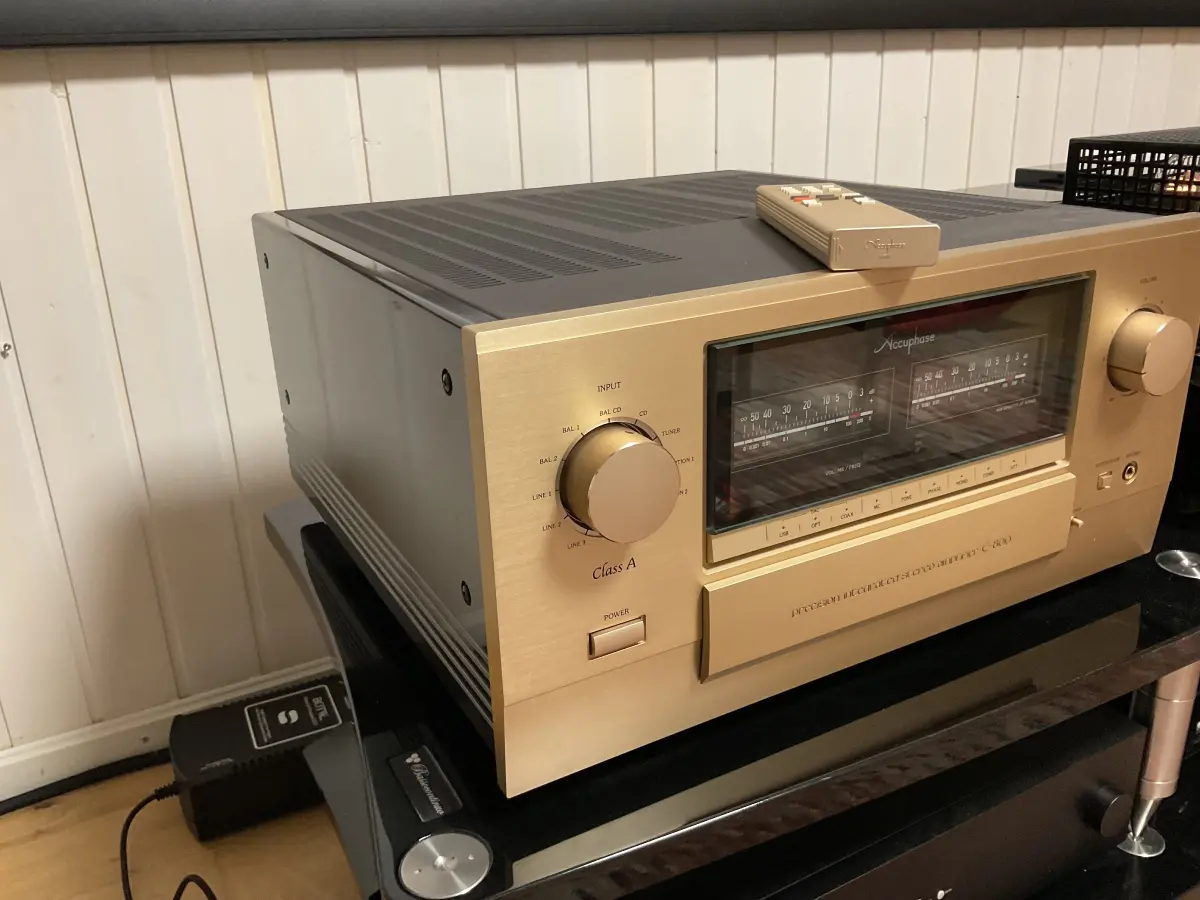 Accuphase E-800 Vollverst&auml;rker