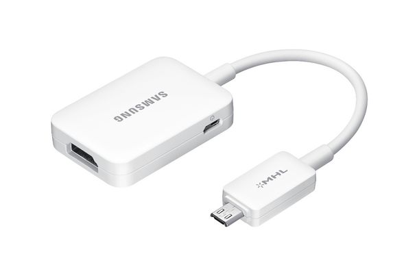 Auch wenn man das Handy per HDMI-Adapter direkt mit dem TV verbindet, gibt es Bilder und Videos maximal mit Full-HD-Auflösung. (Bild: Samsung)